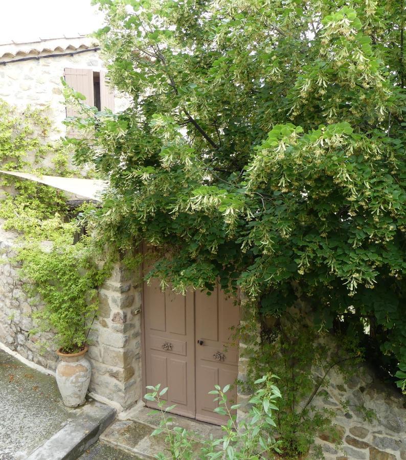 Les Vieux Murs Montfort  Exterior foto