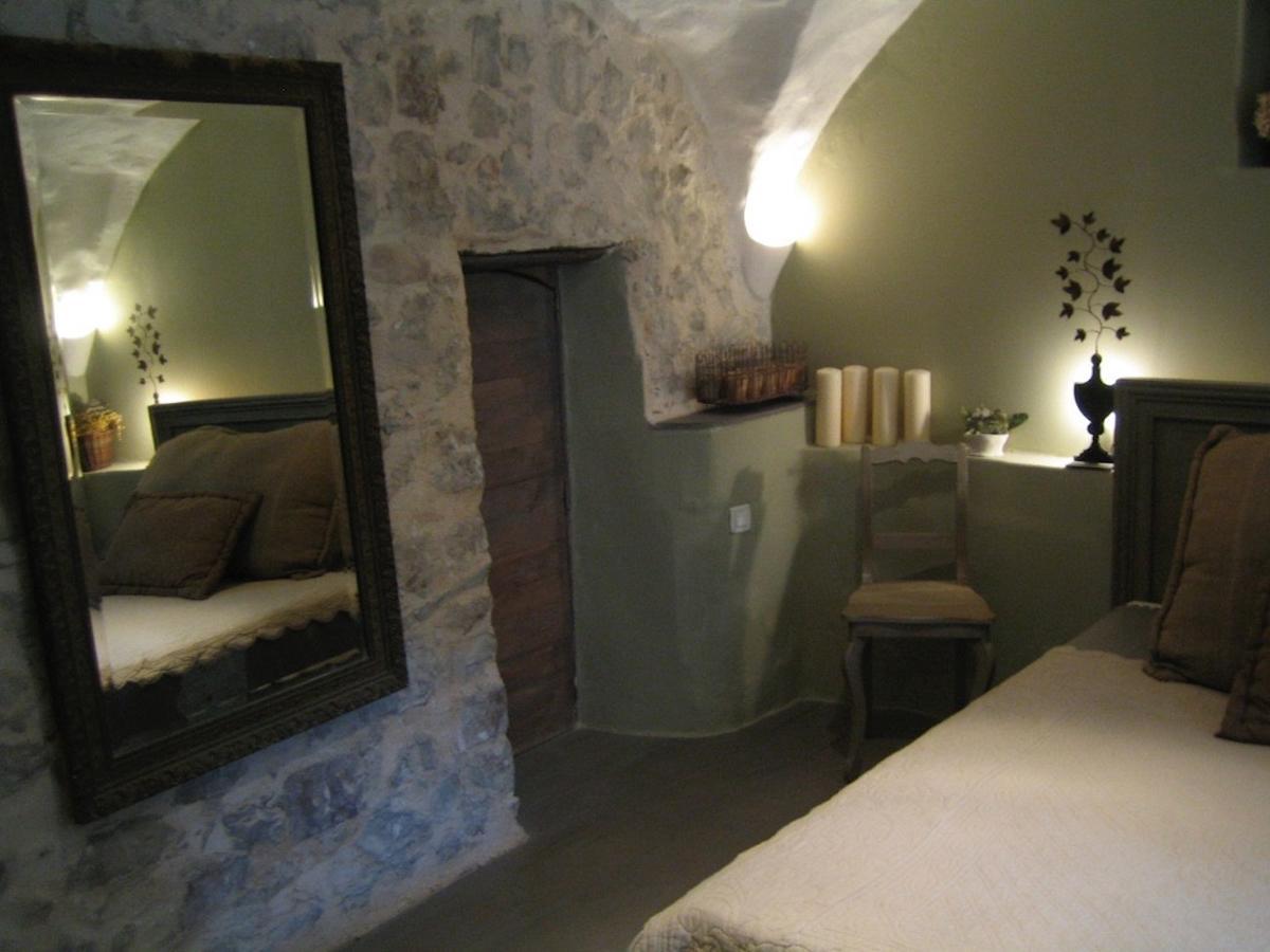 Les Vieux Murs Montfort  Exterior foto
